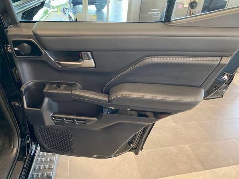 Certified 2025 Toyota 4Runner Limited AWD/4WD image 26