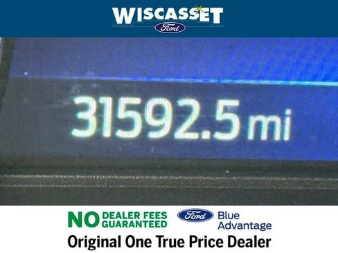 Certified 2022 Ford Explorer XLT w/ Equipment Group 202A image 19