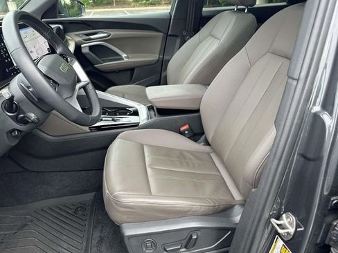 Used 2025 Audi Q5 Premium w/ Convenience Package AWD/4WD image 21