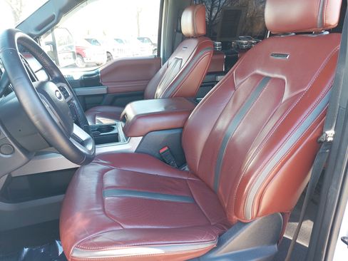 Used 2022 Ford F250 Platinum w/ FX4 Off-Road Package image 15