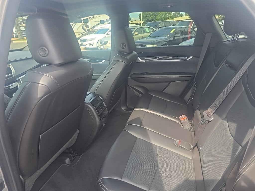 Used 2025 Cadillac XT5 Premium Luxury AWD/4WD image 10