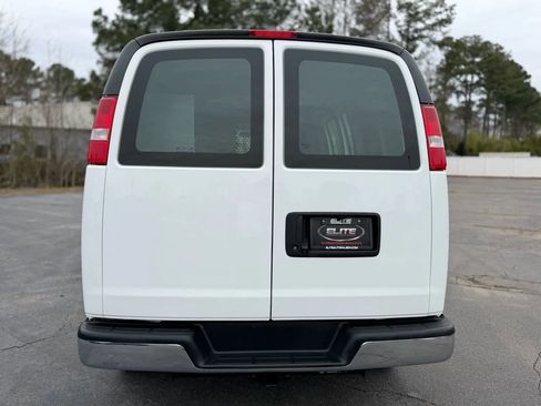 Used 2020 Chevrolet Express 2500 w/ Driver Convenience Package image 8