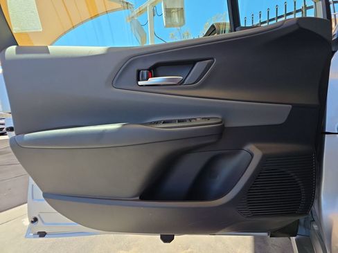Used 2026 Toyota Prius XLE FWD image 23