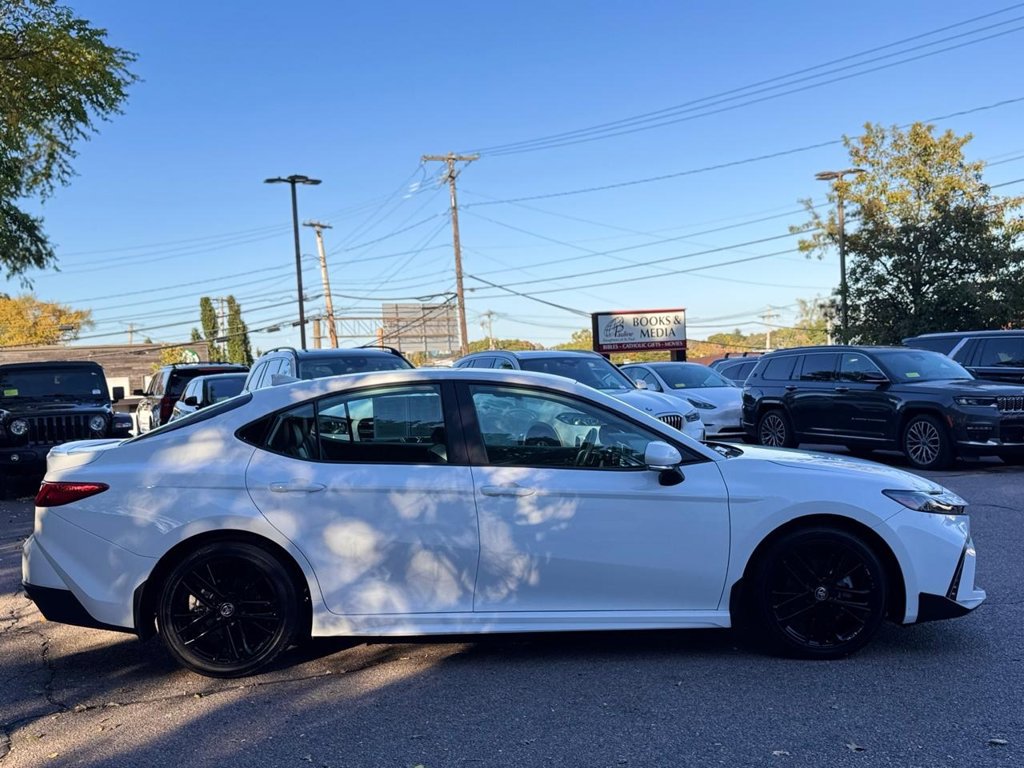 Used 2026 Toyota Camry SE w/ Convenience Package FWD image 7
