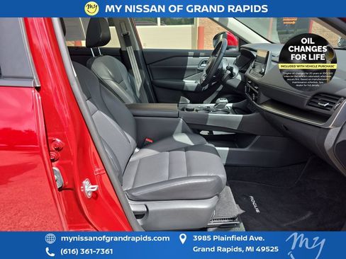 Used 2024 Nissan Rogue SV w/ SV Premium Package AWD/4WD image 24