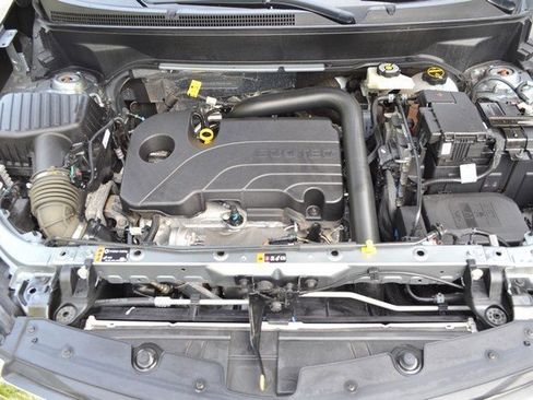 Used 2024 Chevrolet Equinox LT image 37