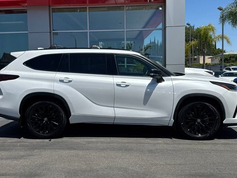 Certified 2024 Toyota Highlander XSE FWD image 4