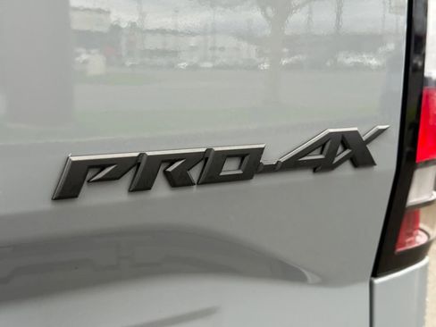 Used 2024 Nissan Frontier PRO-4X w/ Pro Premium Package image 11