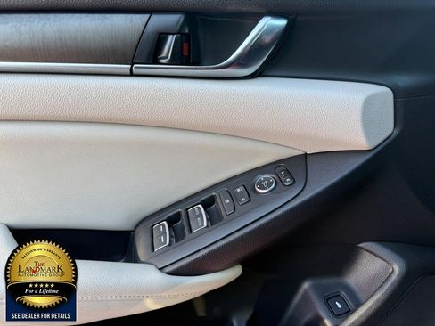 Used 2019 Honda Accord LX image 8