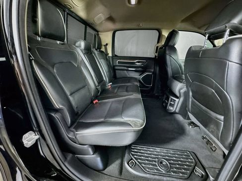 Used 2019 RAM 1500 Laramie AWD/4WD image 32