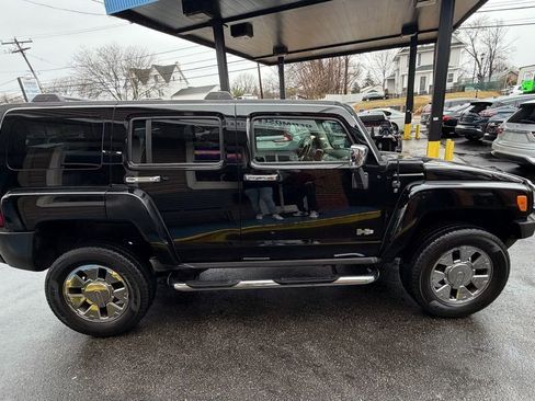 Used 2007 HUMMER H3 image 6