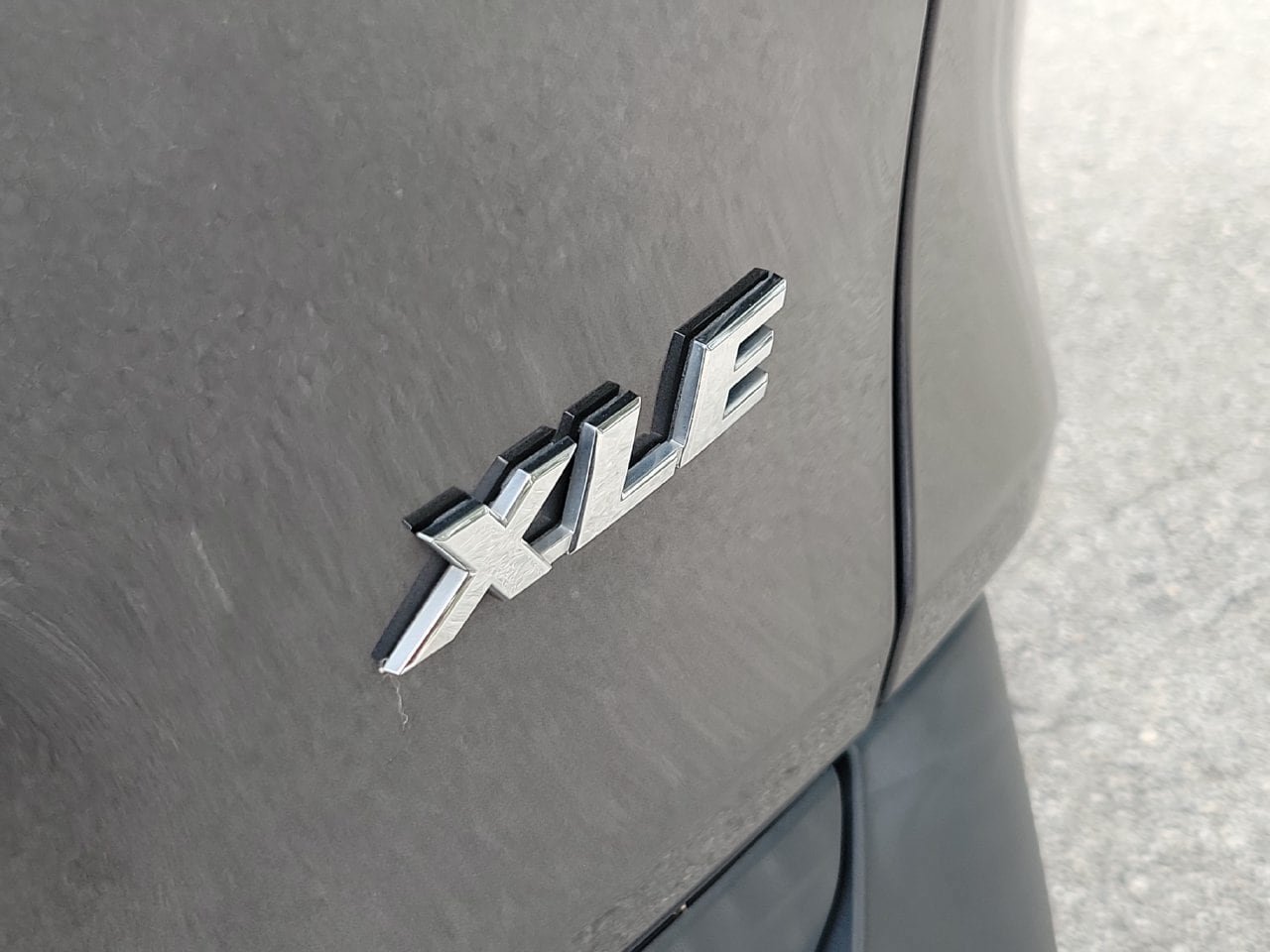 Used 2022 Toyota RAV4 XLE w/ Convenience Package FWD image 7