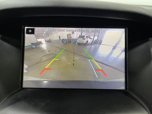 Used 2017 Ford Focus Titanium image 11