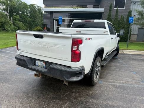 Used 2023 Chevrolet Silverado 2500 Custom w/ Custom Convenience Package AWD/4WD image 8