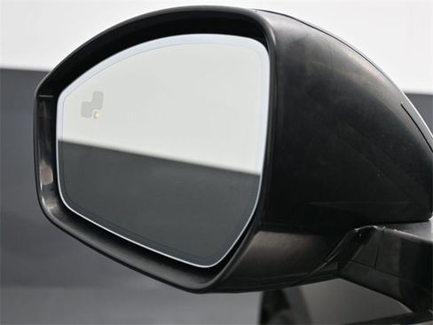 Used 2021 Land Rover Range Rover Velar R-Dynamic HSE image 7