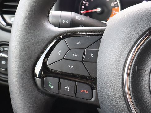 Used 2022 Jeep Renegade Altitude image 27