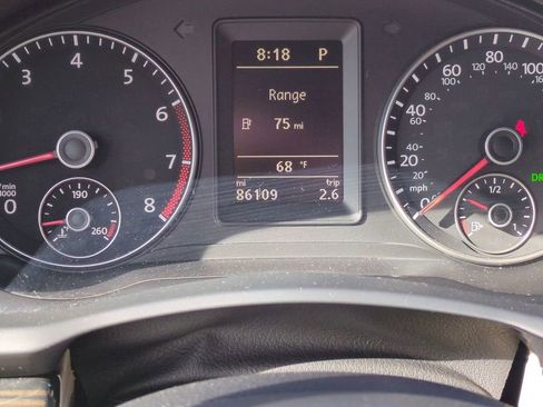 Used 2015 Volkswagen Eos Executive image 28