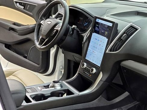 Used 2022 Ford Edge SEL w/ Convenience Package image 31