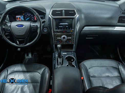 Used 2018 Ford Explorer Sport w/ Equipment Group 401A image 27