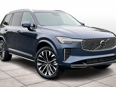 New 2026 Volvo XC90 B5 Plus image 2