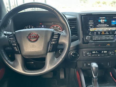 Used 2023 Nissan Frontier PRO-4X w/ Pro Convenience Package image 16