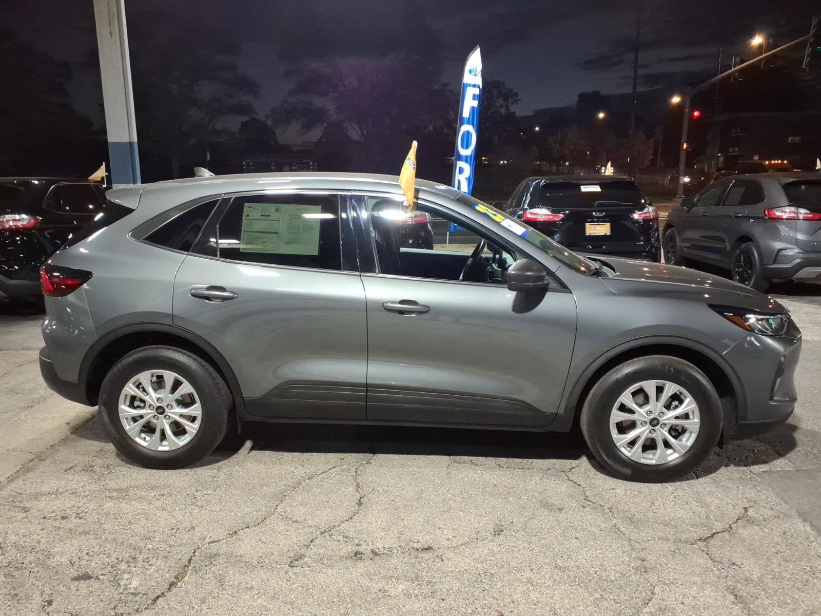 Certified 2023 Ford Escape Active AWD/4WD image 2