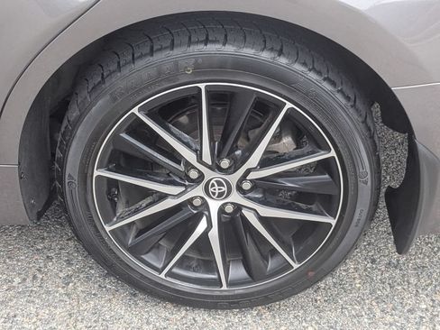 Used 2024 Toyota Camry SE FWD image 10