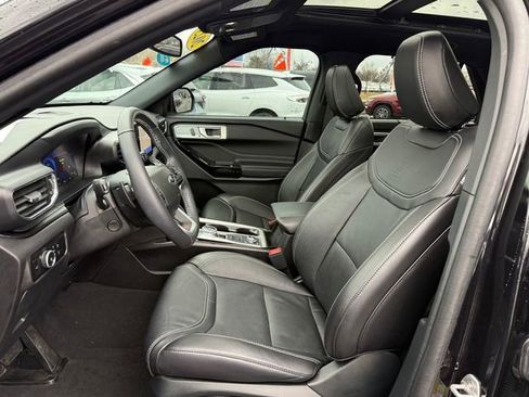 Certified 2023 Ford Explorer ST w/ Equipment Group 401A image 6