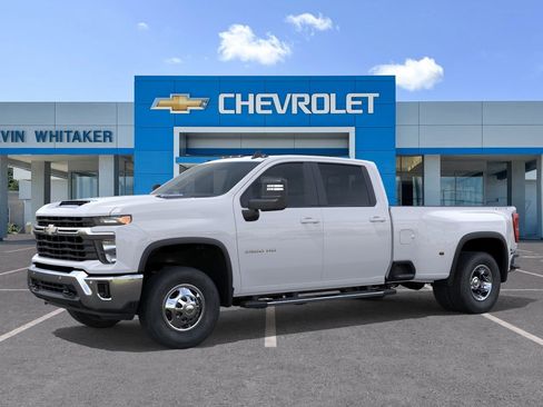 Certified 2026 Chevrolet Silverado 3500 LT w/ All Star Edition image 36