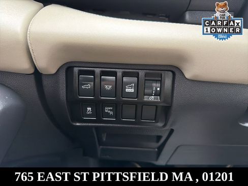 Used 2022 Subaru Ascent Limited w/ Technology Package image 30