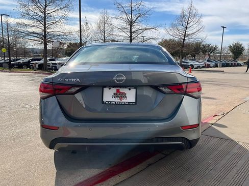 Used 2025 Nissan Sentra S image 7
