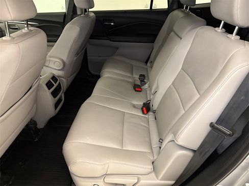 Certified 2021 Honda Pilot Special Edition image 20