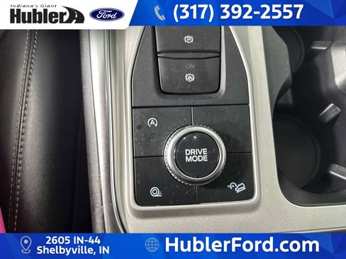 Used 2024 Ford Explorer XLT w/ Equipment Group 202A AWD/4WD image 29