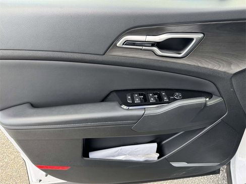 Used 2024 Kia Sportage X-Line image 13