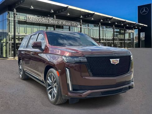 Used 2022 Cadillac Escalade ESV Sport Platinum RWD image 1