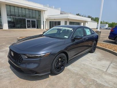 New 2025 Honda Accord SE