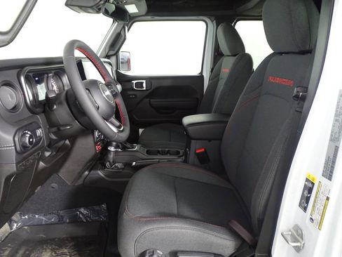 New 2024 Jeep Wrangler Unlimited Rubicon w/ Convenience Group image 10