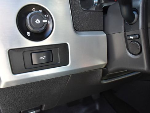 Used 2014 Ford F150 Platinum image 43