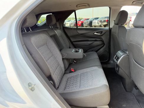 Used 2023 Chevrolet Equinox LT FWD image 15