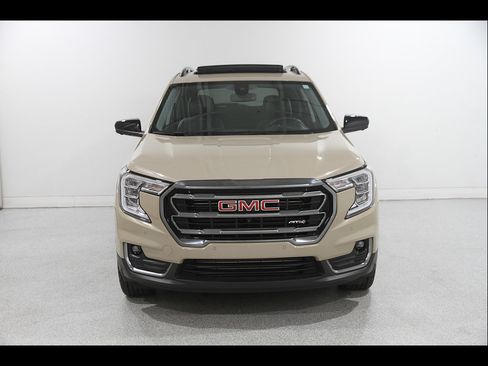 Certified 2023 GMC Terrain AT4 w/ Infotainment Package II AWD/4WD image 2