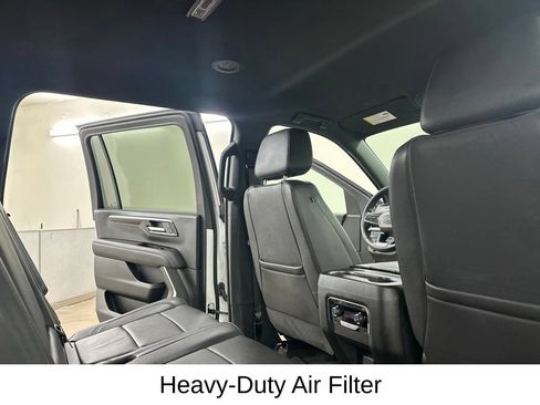 Used 2025 Chevrolet Suburban Z71 AWD/4WD image 23