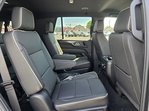 New 2026 GMC Yukon Elevation AWD/4WD image 12