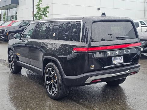 Used 2022 Rivian R1S Launch Edition AWD/4WD image 3