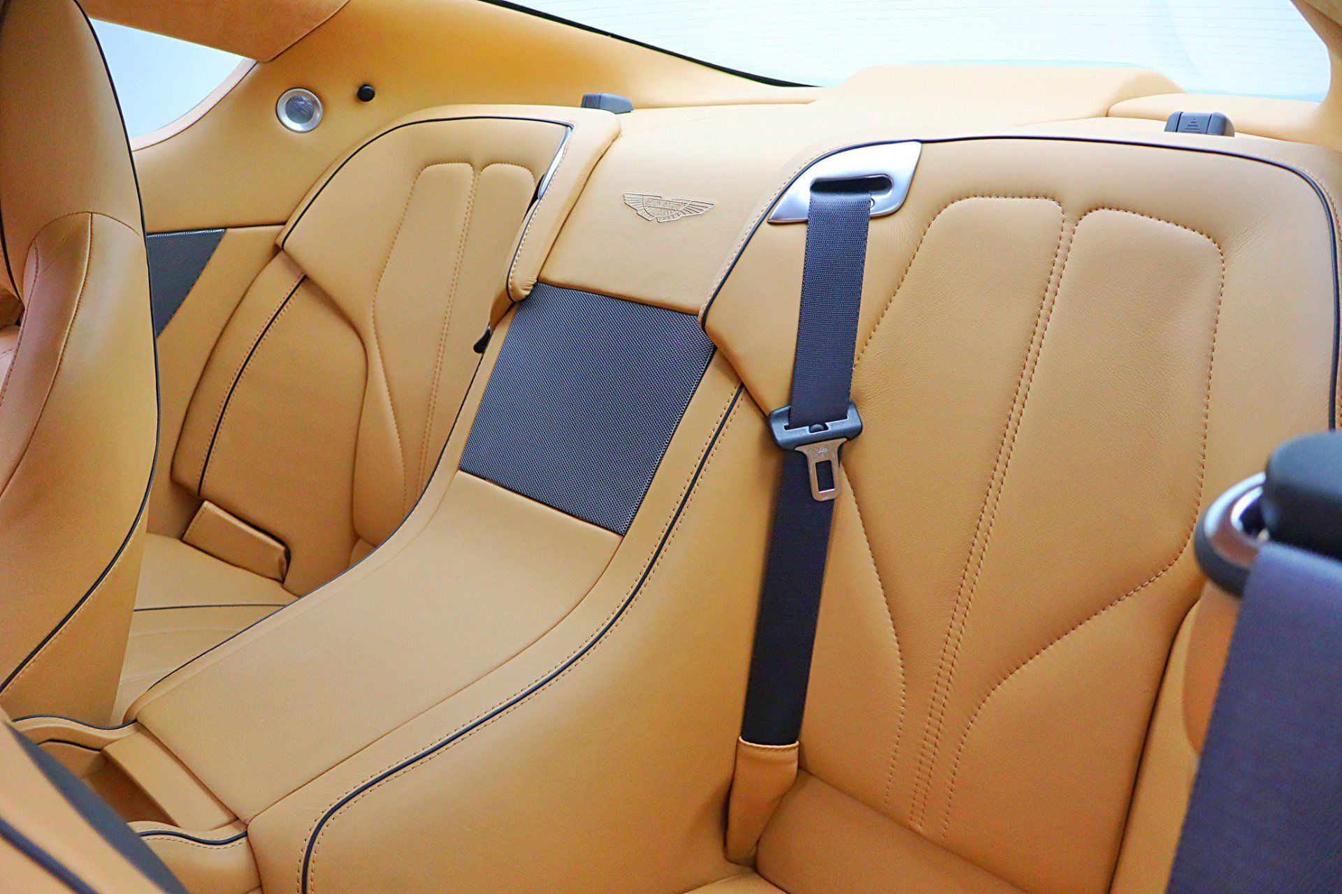 Used 2012 Aston Martin Virage Coupe RWD image 27