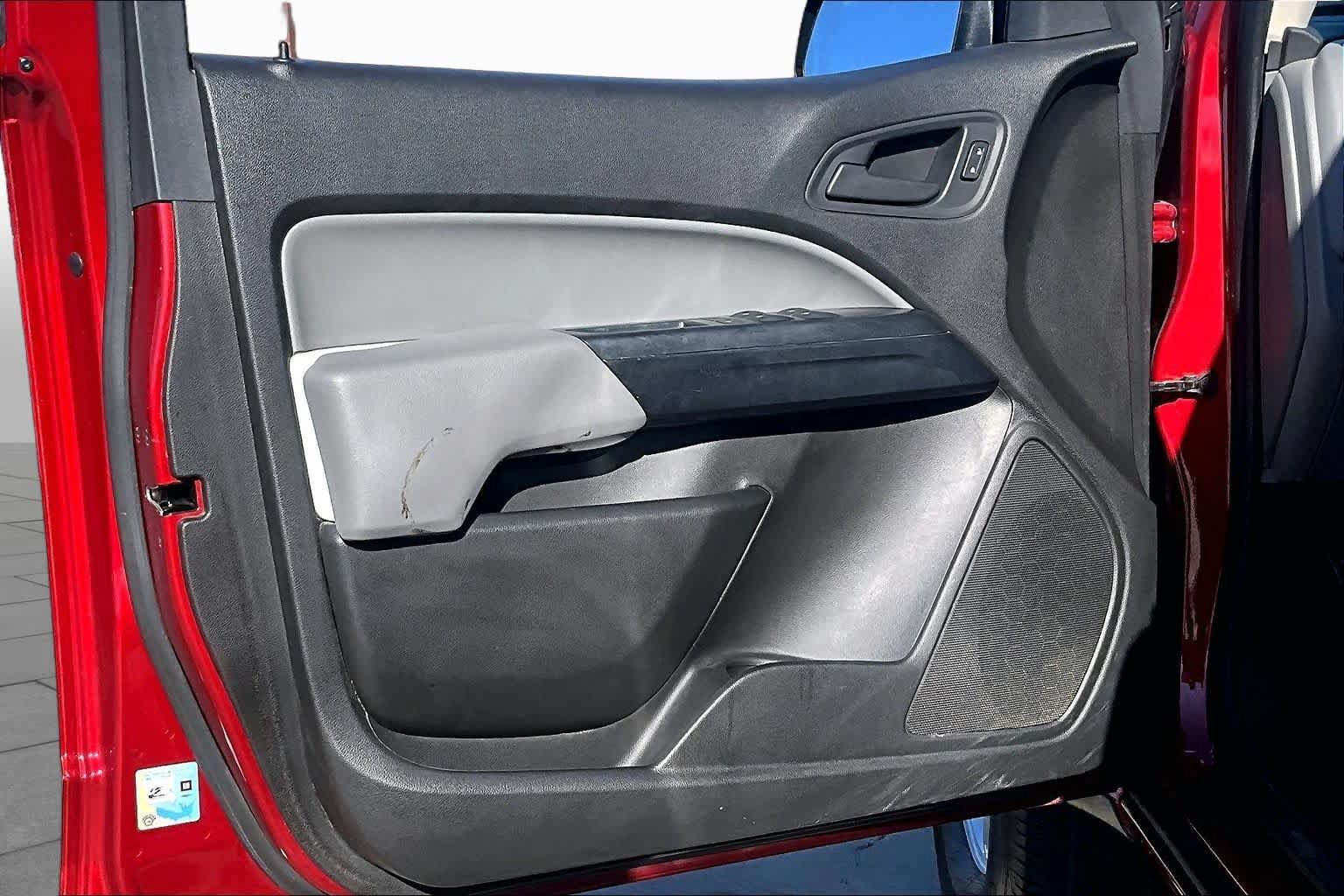 Used 2016 GMC Canyon 2WD Crew Cab w/ Convenience Package image 22