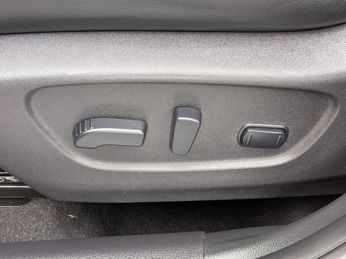 Used 2018 Nissan Rogue SL image 14