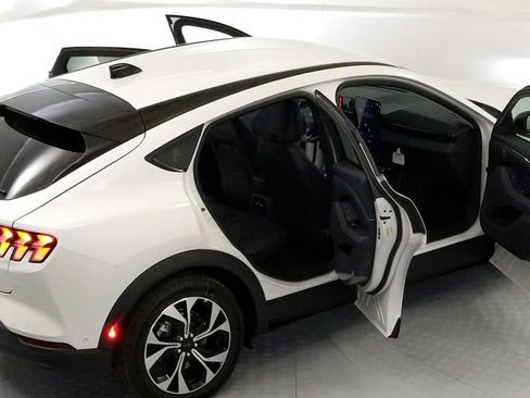 New 2024 Ford Mustang Mach-E Select w/ Comfort Package Lite image 22