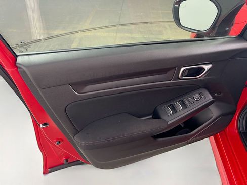 Used 2025 Honda Civic Sport image 11