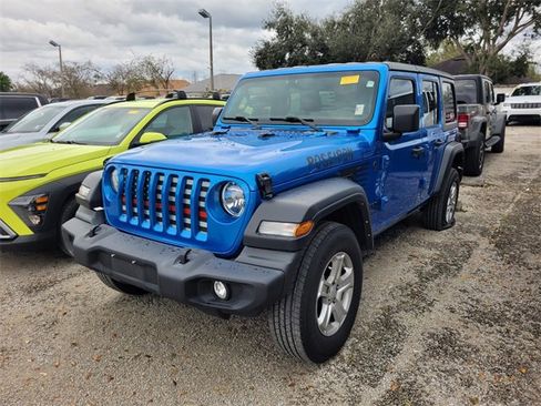 Certified 2022 Jeep Wrangler Unlimited Sport image 3