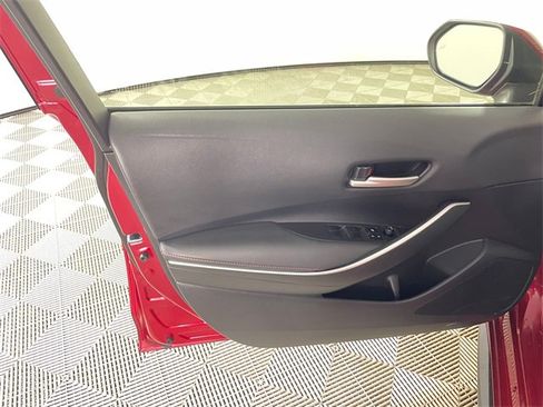 Used 2023 Toyota Corolla SE w/ SE Premium Package image 15